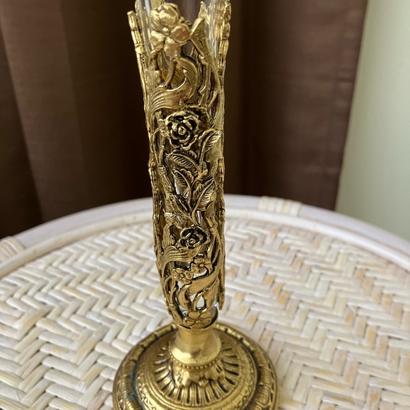 VNTG ORMULU  BUD VASE GOLD GILT FILIGREE APPLIED ROSE AND CLEAR FLUTE 11” - Picture 5 of 11